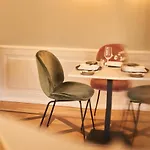 因泽灵根瓦瑟尔城堡餐厅&酒店 3*