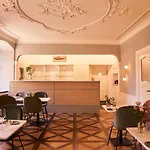 因泽灵根瓦瑟尔城堡餐厅&酒店