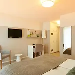 因泽灵根瓦瑟尔城堡餐厅&酒店 招待所 伊兹林根