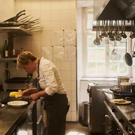 Πανσιόν Gaestehaus Am Wasserschloss & Restaurant Wasserschloss