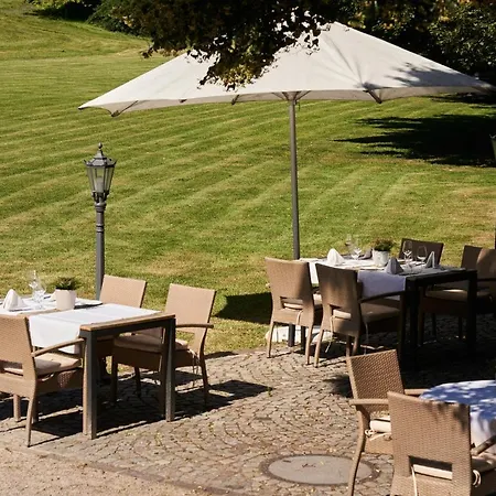 Πανσιόν Gaestehaus Am Wasserschloss & Restaurant Wasserschloss 3*