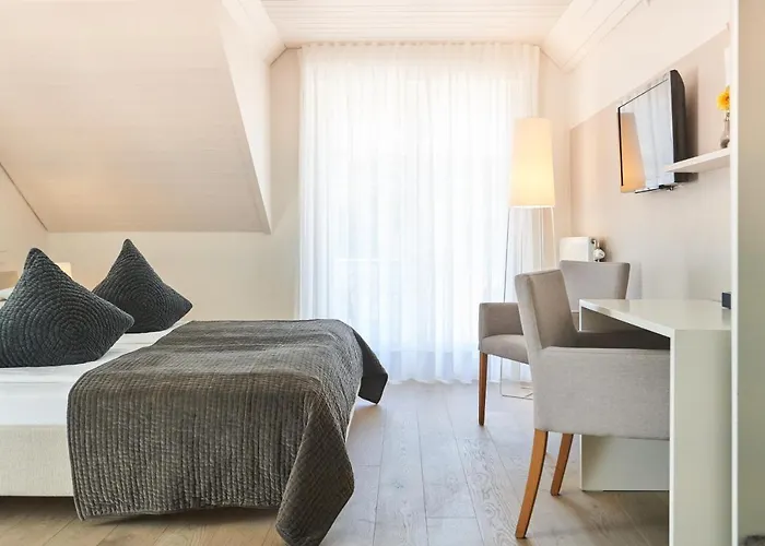 Gaestehaus Am Wasserschloss & Restaurant Wasserschloss Pensjonat 3*