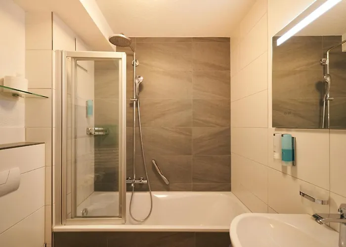 Gaestehaus Am Wasserschloss & Restaurant Wasserschloss 3* Inzlingen