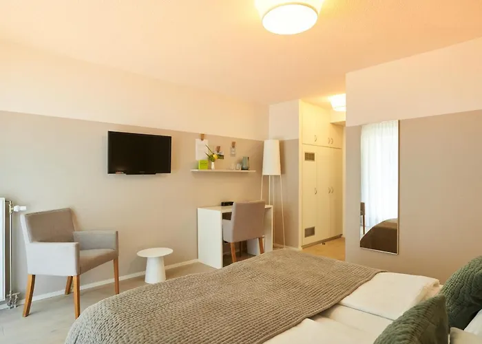 Gaestehaus Am Wasserschloss & Restaurant Wasserschloss Gæstehus Inzlingen